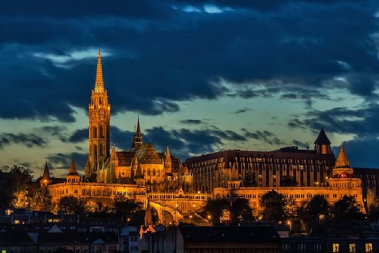 Kastely Apartments - Buda Castle Budapest Luaran gambar
